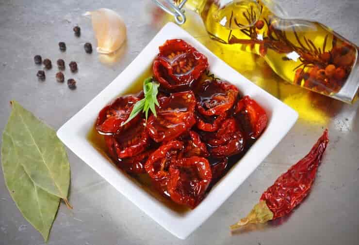 گوجه خشک روغنی با طعمی غنی و ماندگاری بالا
